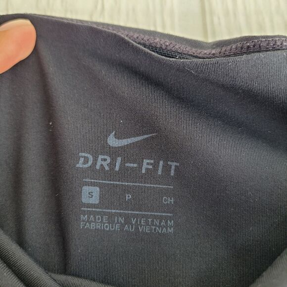 Nike Women's black leggings - Picture 3 of 5